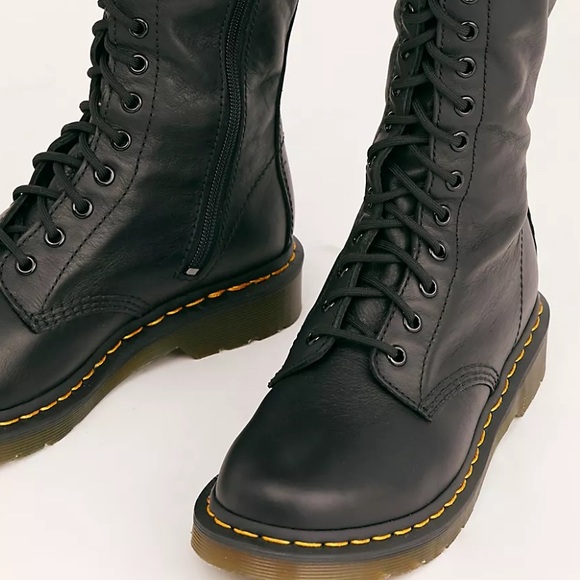 NWT Dr. Martens 1B60 Virginia Leather Knee High Boots - 8 - Picture 5 of 10
